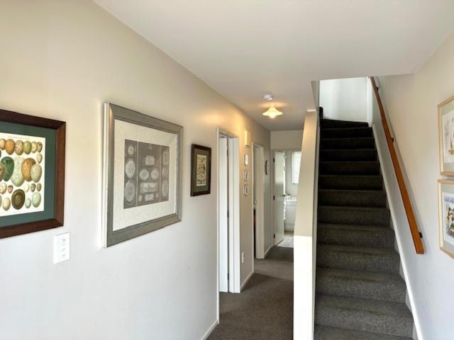 Les Troupes Apartments Akaroa Ngoại thất bức ảnh