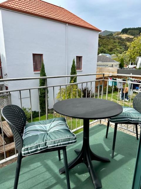 Les Troupes Apartments Akaroa Ngoại thất bức ảnh