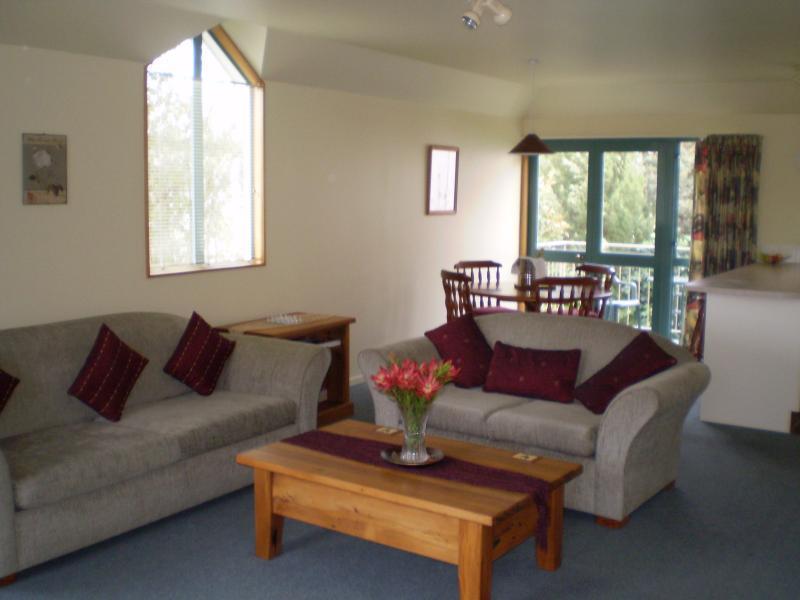 Les Troupes Apartments Akaroa Ngoại thất bức ảnh