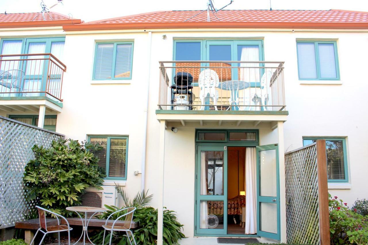 Les Troupes Apartments Akaroa Ngoại thất bức ảnh